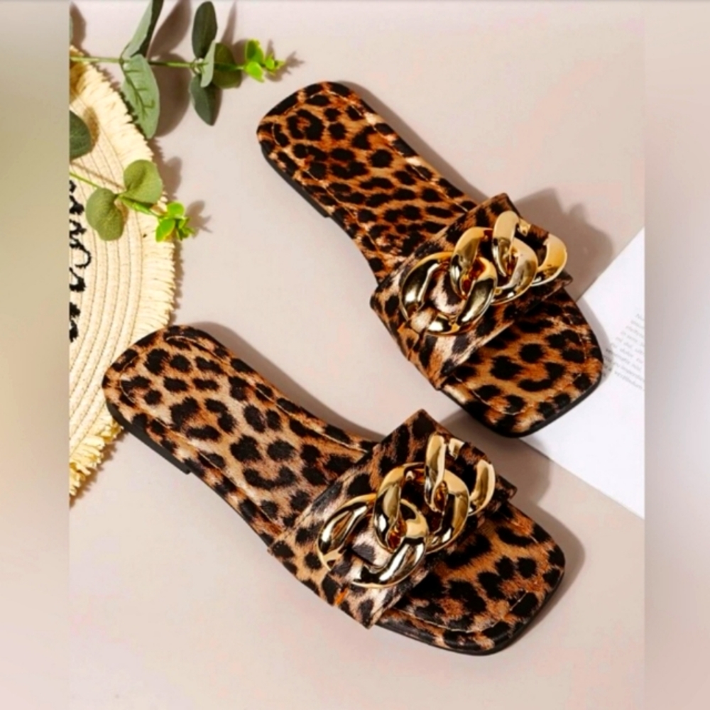 NEW Chain Decor Leopard Slide Flat Sandals